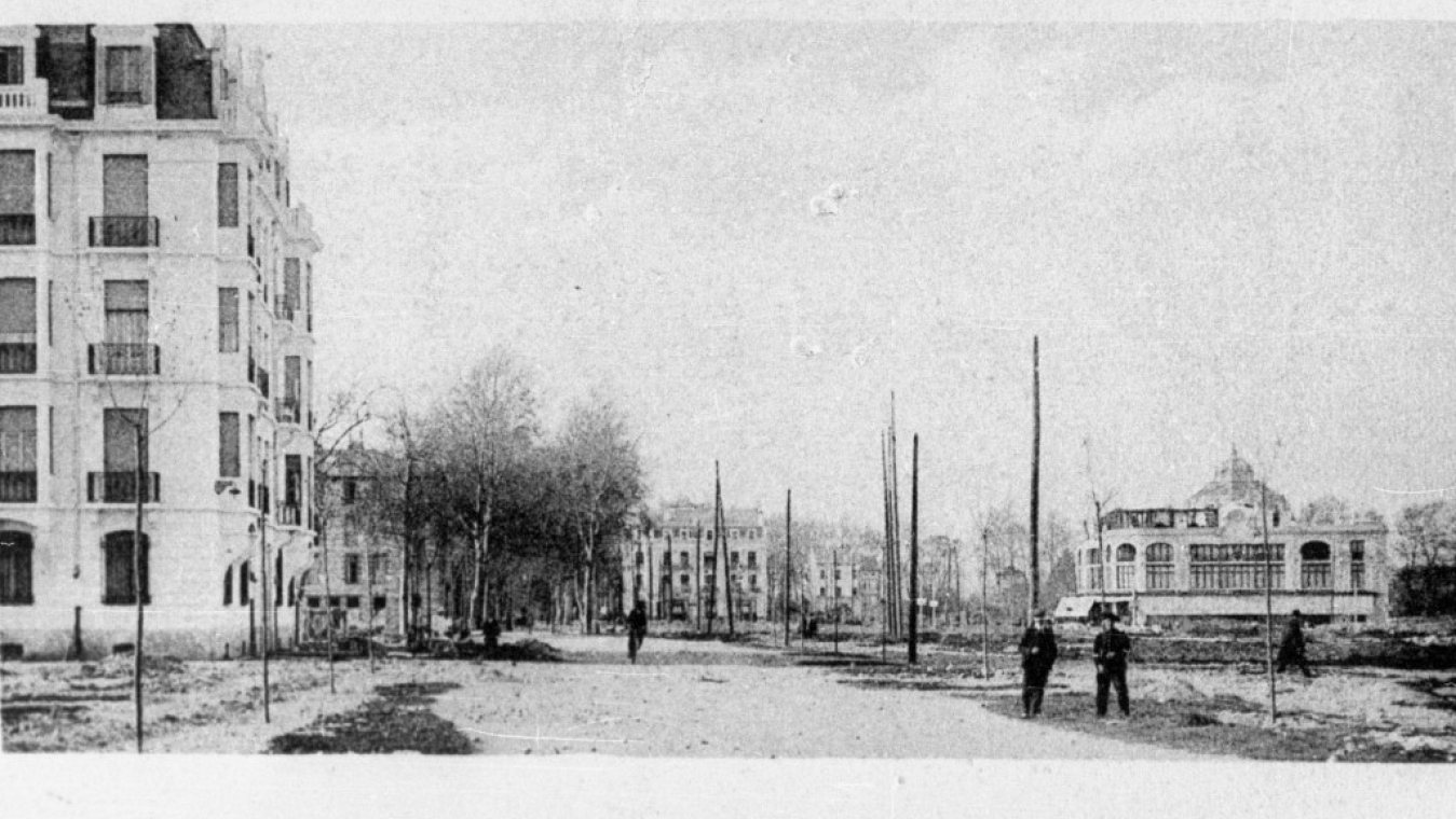 Place de Catalogne et cours Lazare Escarguel.