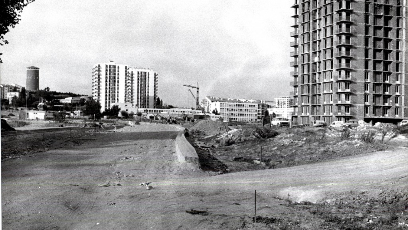 Le Moulin-à-Vent en construction.