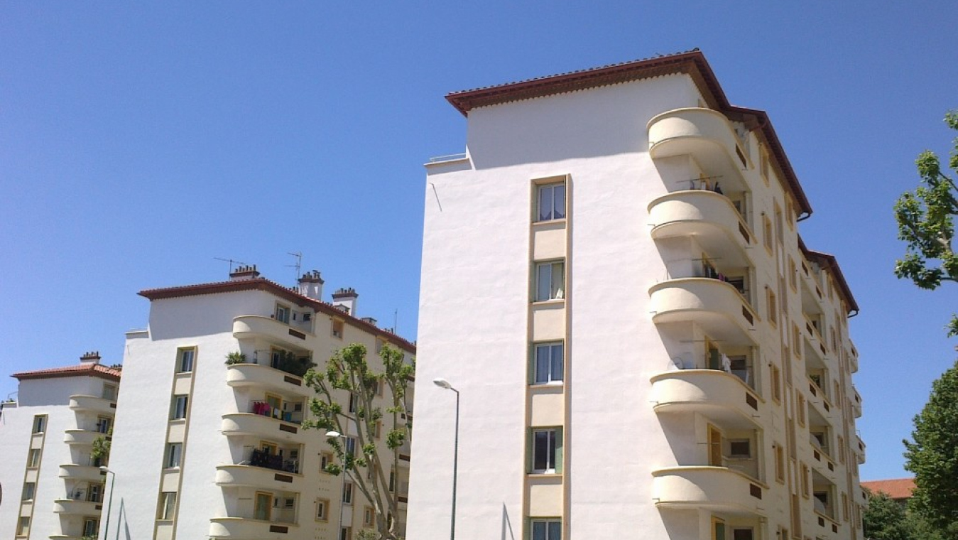 Groupe Saint-Louis, 1947-1948, rue des Jardins Saint-Louis, Le Vernet.