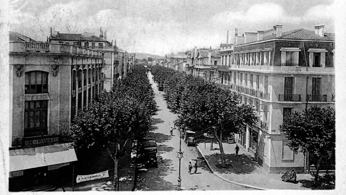 Le boulevard du Castillet et celui du Canigou, sont devenus boulevard Clémenceau. (Club cartophile catalan)