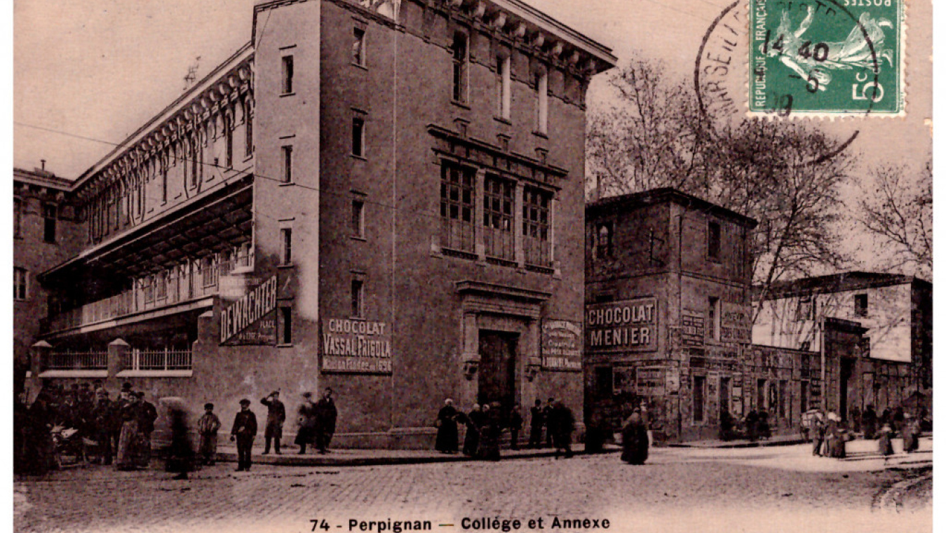 Le collège (Arago) rue Porte d’Assaut, hôpital complémentaire n°46 (collection club cartophile catalan)