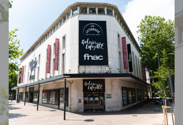 Photo N°1 : COLLECTE DE VÊTEMENTS