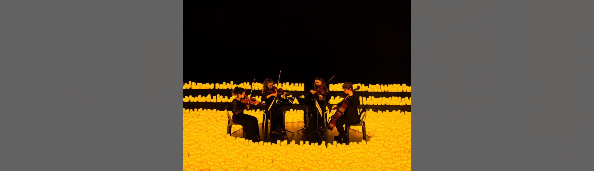 Photo N°3 : CANDLELIGHT : HOMMAGE À QUEEN