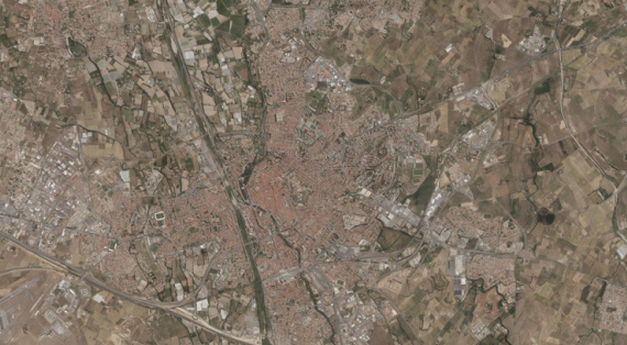 Photographie aérienne de la ville de Perpignan, 2012