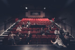Image représentant des spectateurs dans un théâtre